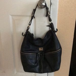 Pre owned Dooney and Bourke purse.